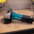 Makita GA5093X01 - 125mm (5“) 1900W Paddle Switch Angle Grinder