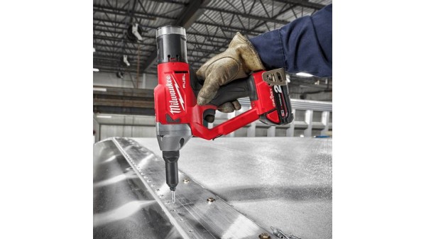 Milwaukee M18FPRT 0 18V Cordless M18 FUEL 1 4 Rivet Tool with